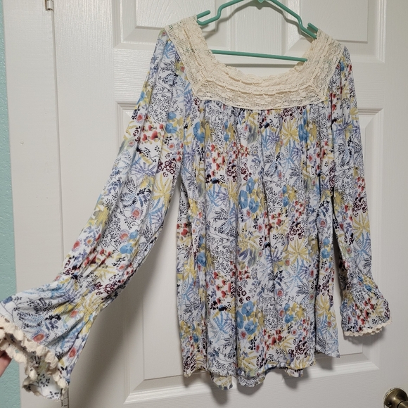 Sundance Tops - Sundance Floral lace square neck Flowy long sleeve blouse